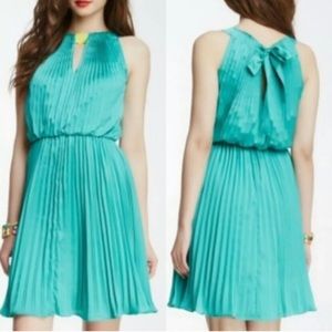 Vince Camuto 4 Dress Satin Green Pleated Halter Sleeveless VC3U1943 $138